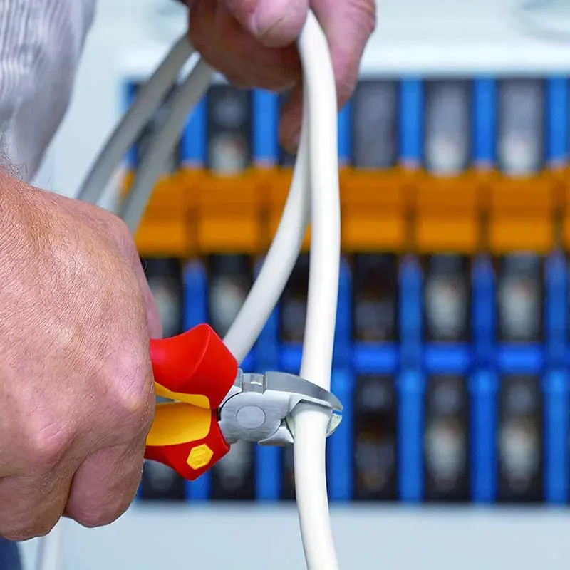 wiha-43335-tronchesi-diagonali-isolate-vde-1000v-160-mm-con-dynamicjoint-®-per-la-manutenzione-elettrica