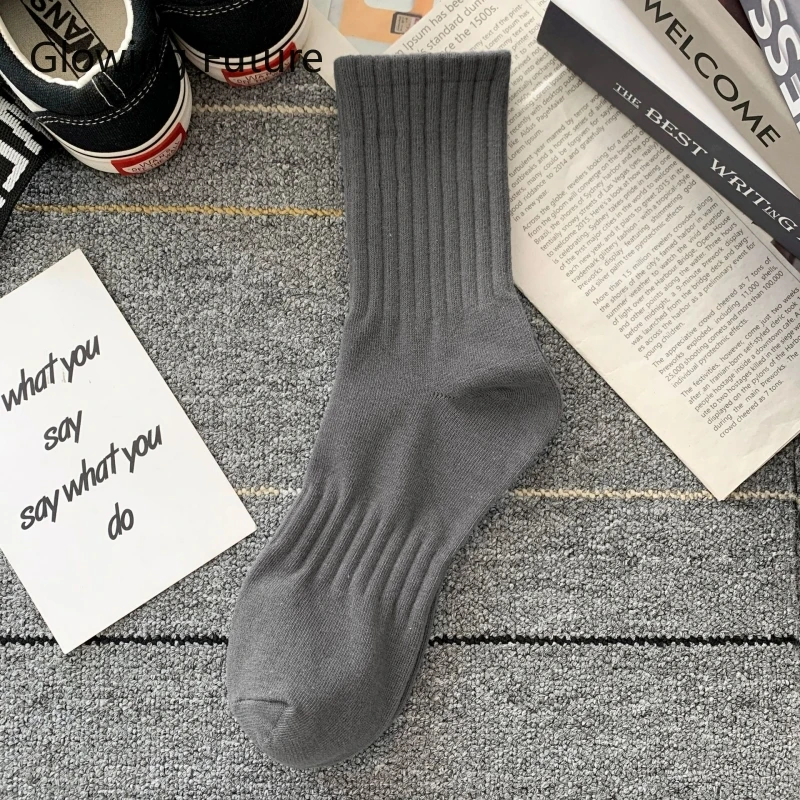 Four Seasons Socks Unisex Solid Color Middle Tube Sockken Breathable Slip Resistant Sports Men's Socks Campus Style Casual Sock