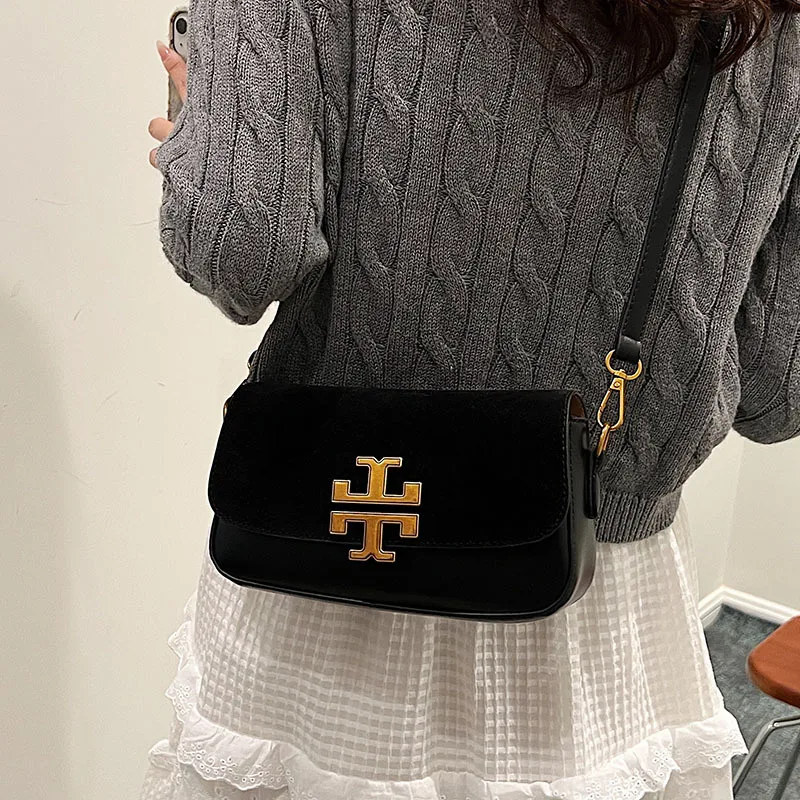 

Women's 2025 New High-Sense Bag - Autumn & Winter Retro Niche Small Square Shoulder Bag