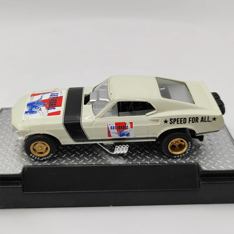 

M2 Machines 1:64 Scale Diecast Alloy Coupe Toys Cars Model Classics Adult Gifts Souvenir Static Display