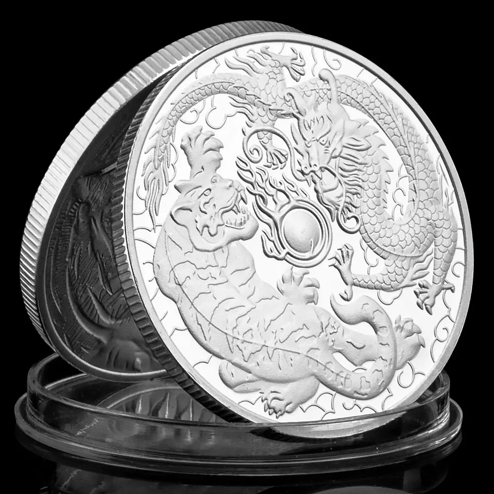 Dragon Fights with Tiger Pattern Medal Ancient Aisa Myths Legends Basso-Relievo Silver Plated Commemorative Coins