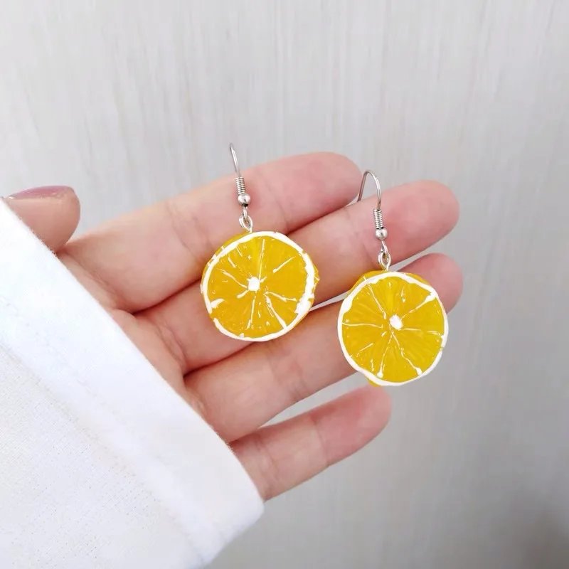 Маленькие-свежие-желтые-серьги-с-имитацией-фруктов-модная-серия-фруктов-кулон-из-смолы-и-лимона-женские-вечерние-ювелирные-аксессуары-подарок