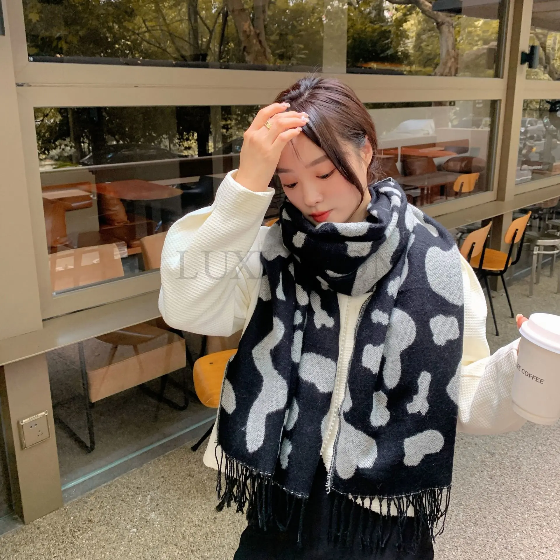 New Arrival Fresh Soft Print Scarf Wild Thick Warm Comfortable Sweet Fashion Elegant Outdoor Soft Cute Big Trend Shawl