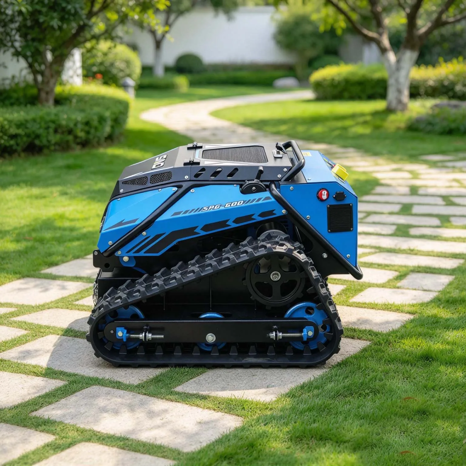 SAG-600 High Grip Tracked Remote Control Slope Mower SAAO for Rough Ground Ditches Embankments and Orchards