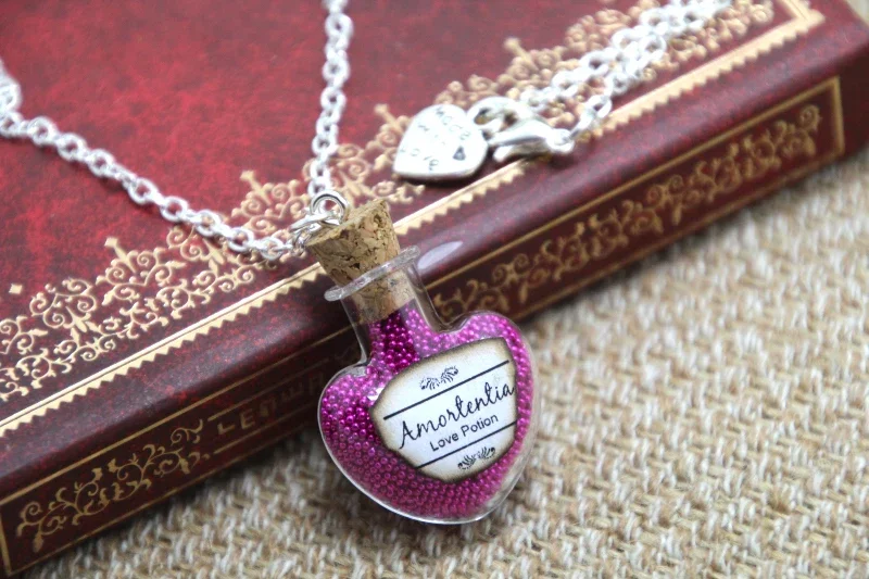 12pcs/lot HP INSPIRED Jewelry Amortentia Love Potion Necklace Bottle Glass Vial  Magical Filter