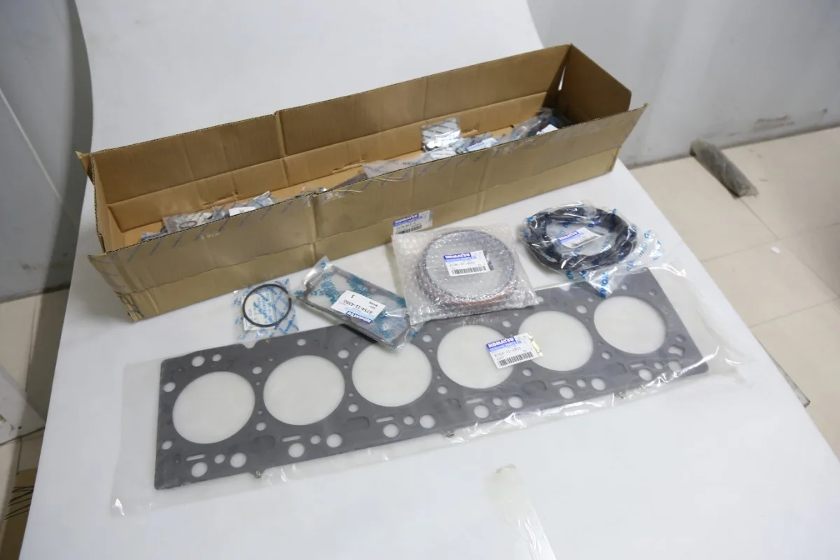 Motorreparatursatz für PC220-8