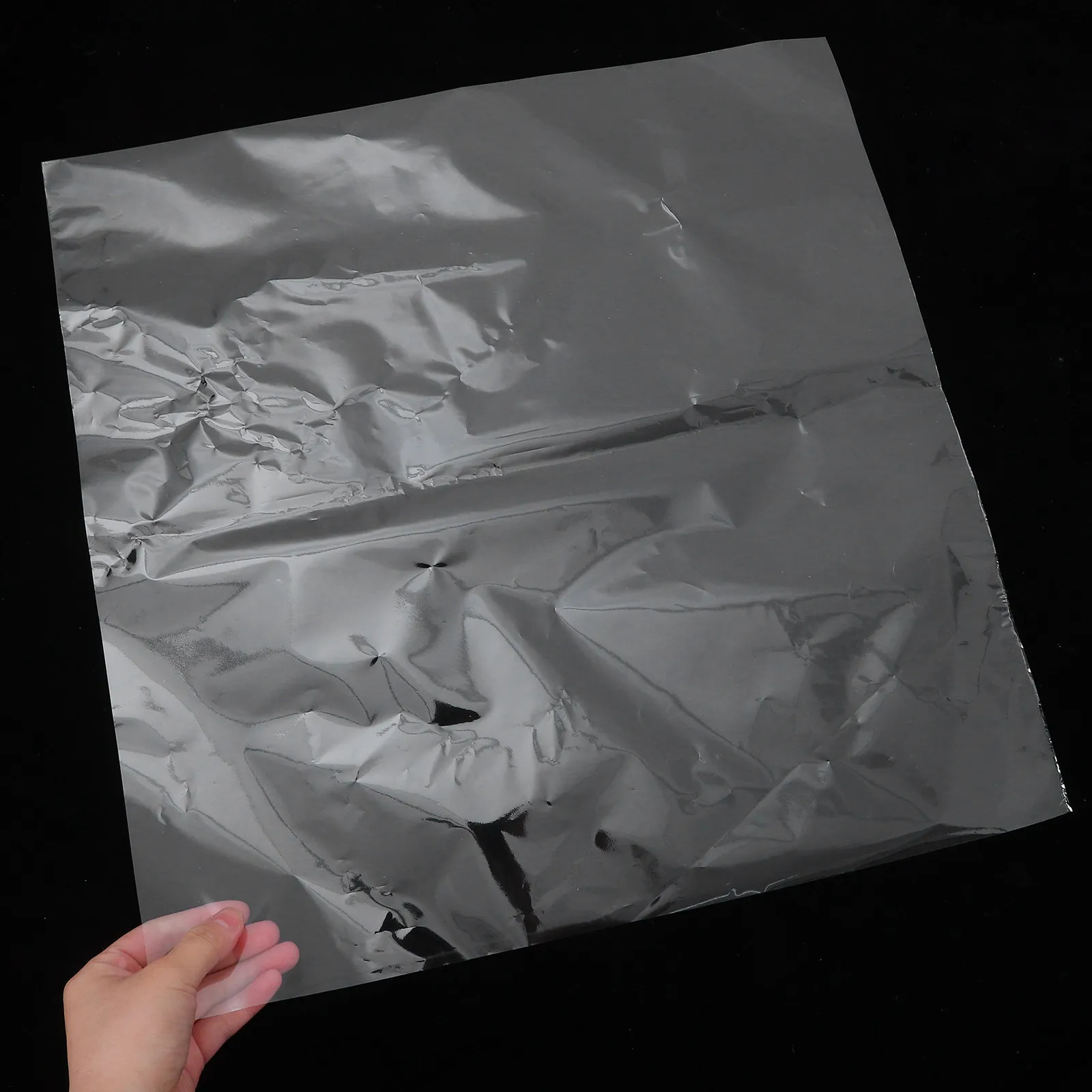 

100Pcs Transparent Waterproof Floral Packaging Paper Clear Cellophane Wrapping Film for Bouquets Weddings Birthday DIY Present