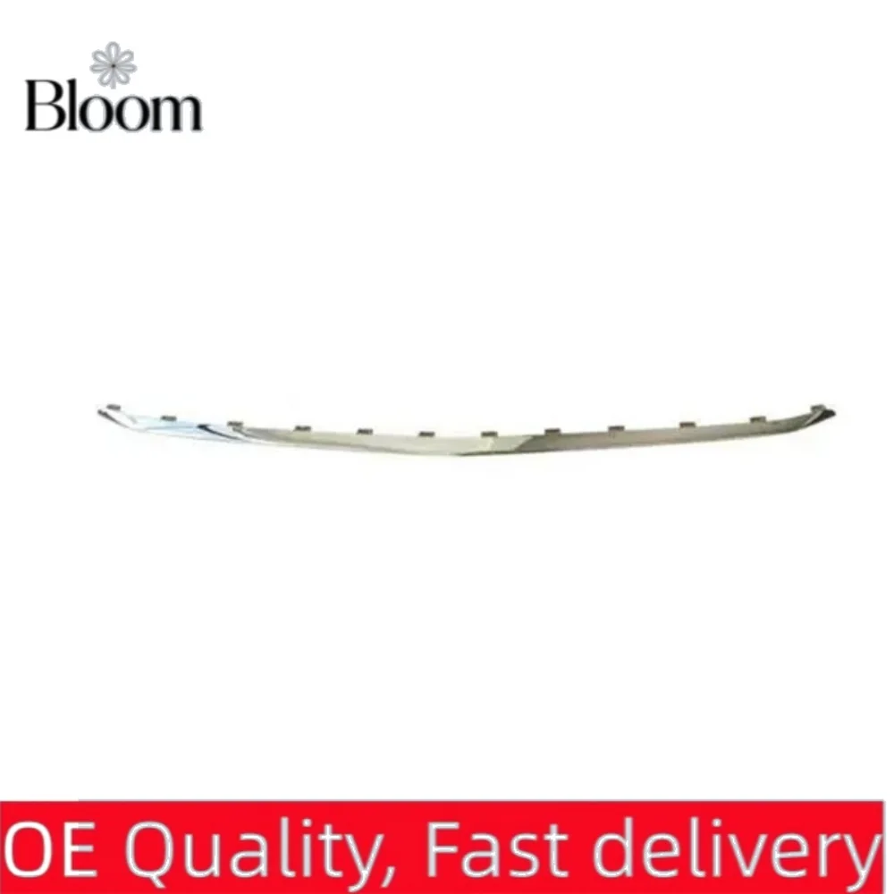 Chrome Front Bumper Middle Molding Trim A2138850305 For Mercedes W213 C238  E-Class 2021-2023
