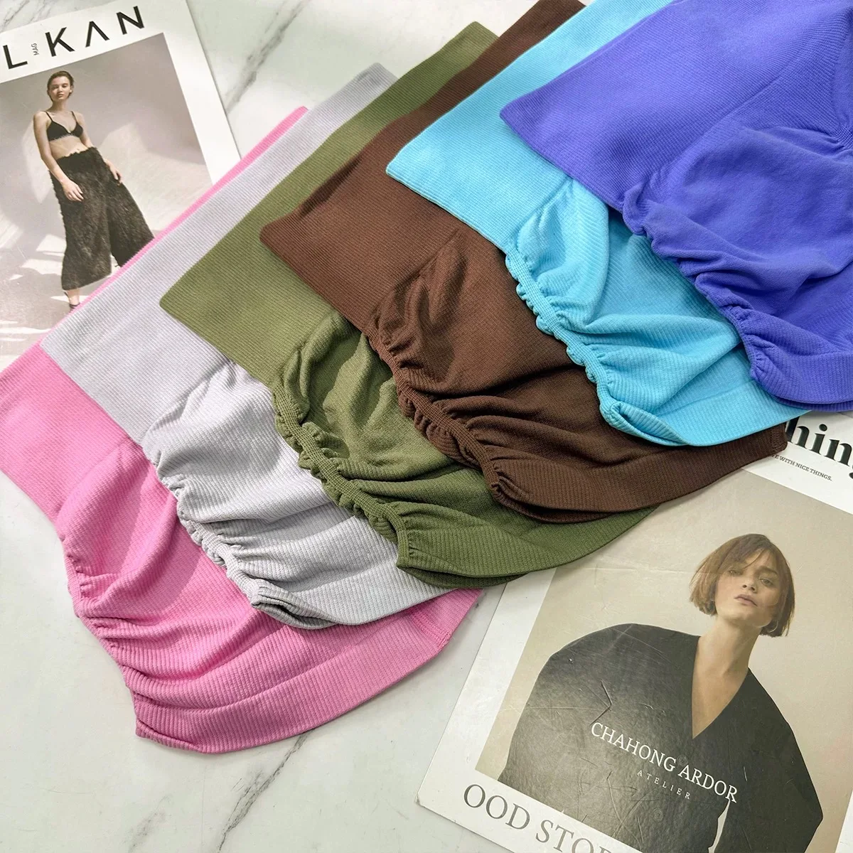 

Peach Hip Lifting Sports Shorts Women High Waist and Waist Tightening Slimming Running Hip Speed Drying Three Point Tight Pants