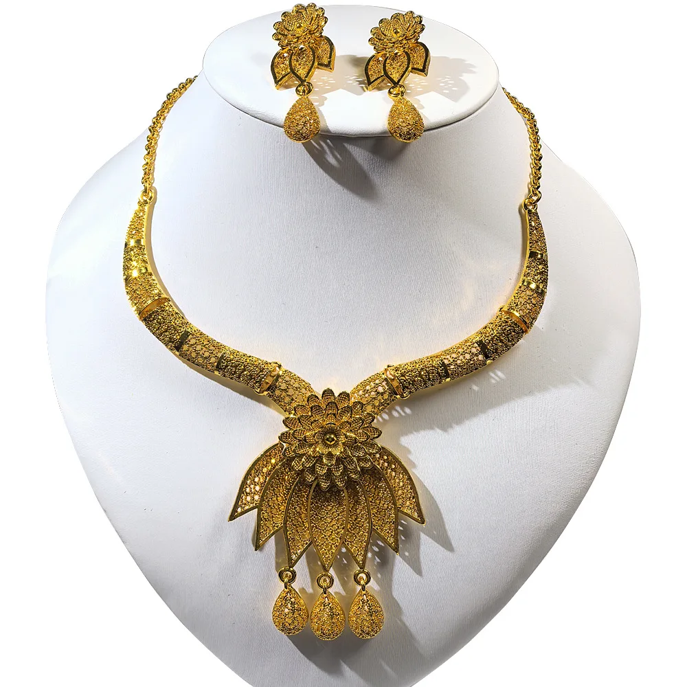 

Fashion Dubai United States 24K Gold Plated Customized Necklace Earrings for Couples' Wedding Christmas Gift Jewelry Set DD10956