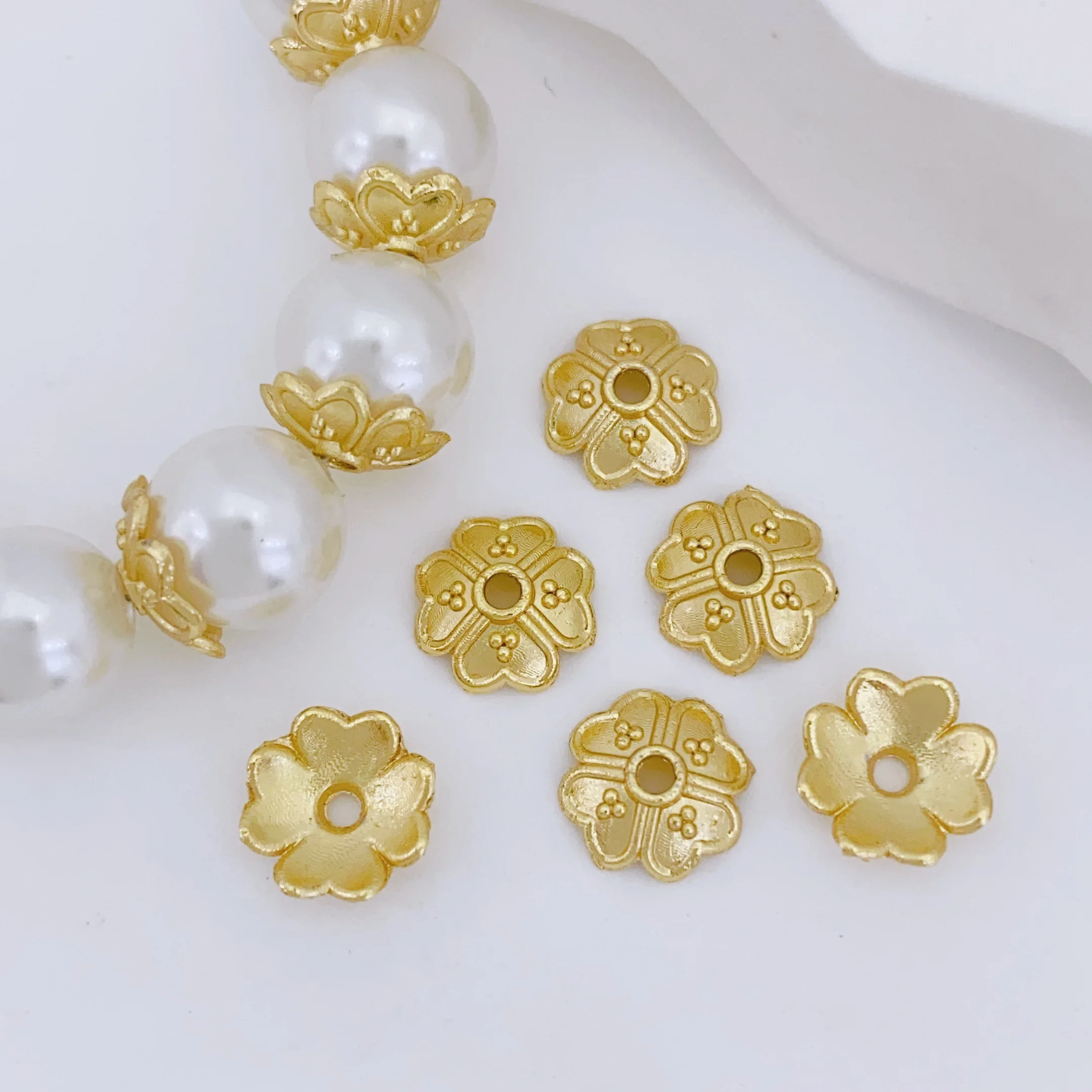 50 sztuk DIY Perłowa Bransoletka Naszyjnik Przekładki Akcesoria Czterolistna Koniczyna Nakładka Uchwyt na Koraliki Materiały do Wyrobu Biżuterii Hurt