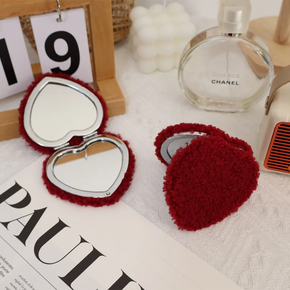 Plush Heart-Shaped Makeup Mirror with Magnifying Side, Folding Dual-Sided Portable Compact in Soft Teddy Bear Fur