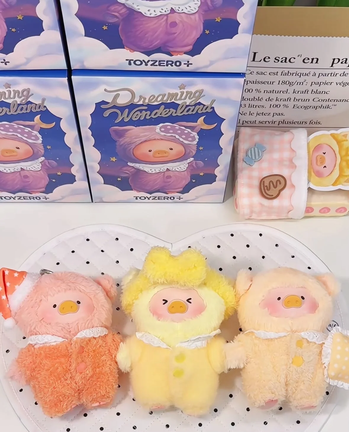 

Original Lulu The Piggy Dreaming Wonderland Series Blind Box Plush Bag Pendant Vinyl Doll Keychain Ornament Halloween Gift Toys