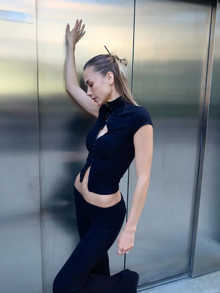 أزياء قصيرة الأكمام السراويل مجموعة المرأة شيك ضيق سستة البنطال القصير مستقيم الساق منخفضة الخصر السراويل سيدة تخفيف عارضة الشارع الشهير