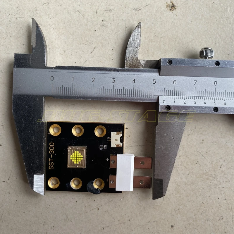 SST-300 120W 12-14V 9A 6800-7000K lampada per Film e televisione faretto LED Chip 300W proiettore a Led per luce a testa mobile da palcoscenico