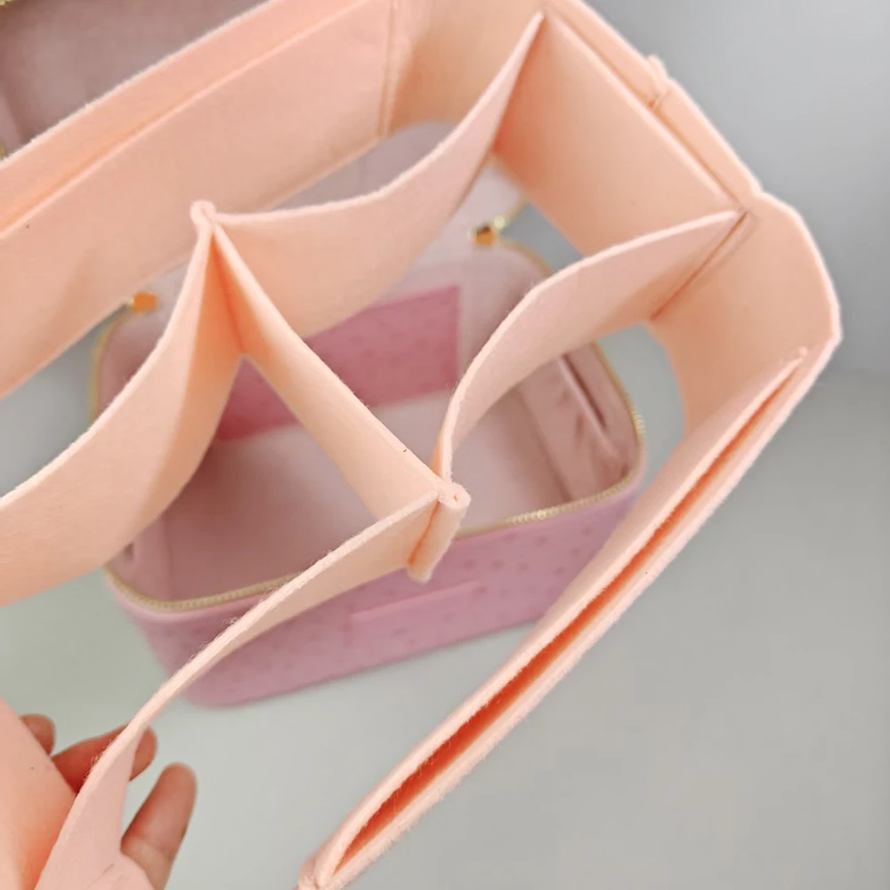 Kosmetiktasche mit individuellem Namen für Frauen, großes Fassungsvermögen, Kulturbeutel, Tasche für Reisen, tragbar, handgehalten, Make-up-Organizer aus Leder – Detail 19
