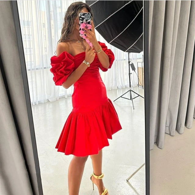 Short red dress online