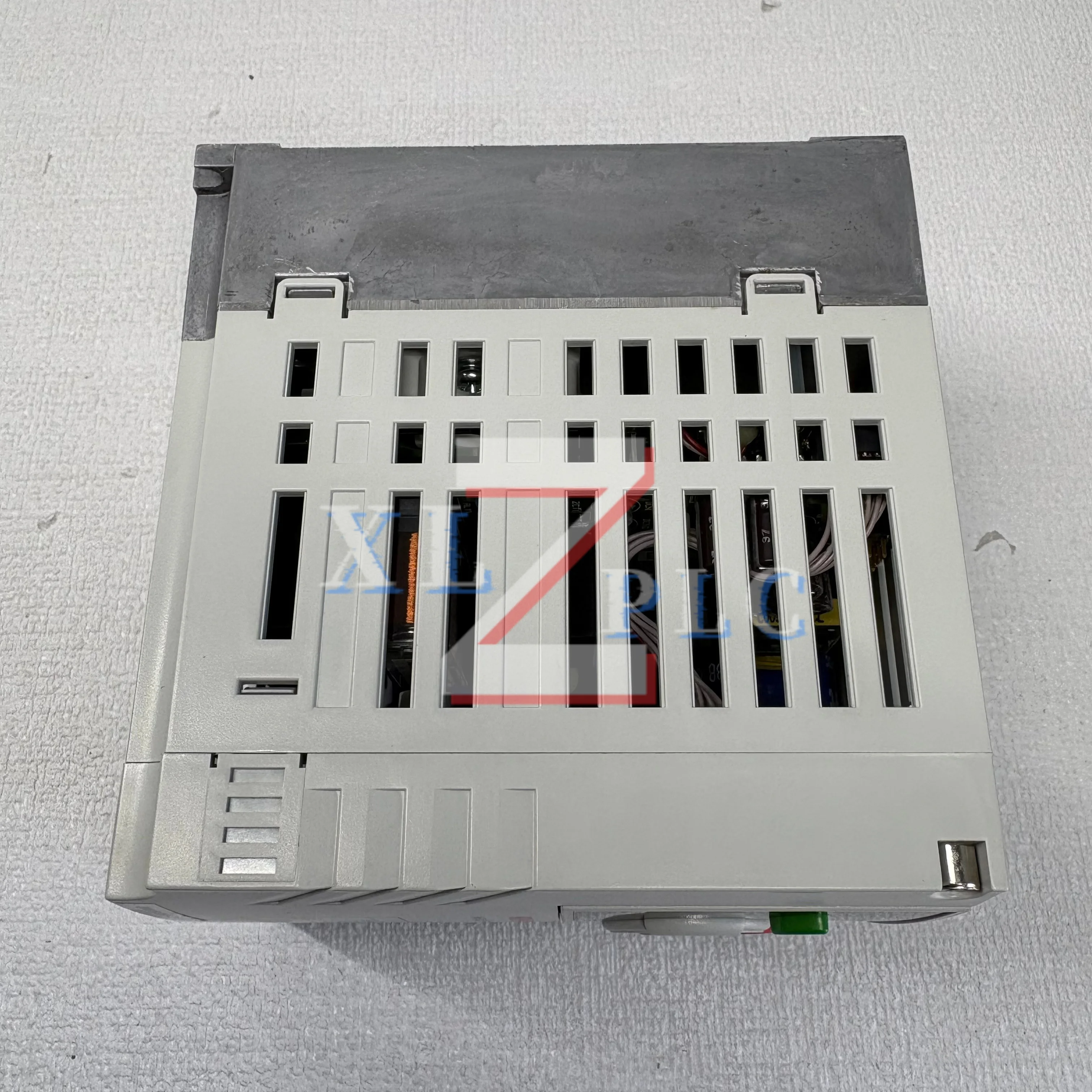 USED SV015IG5A-2  frequency changer