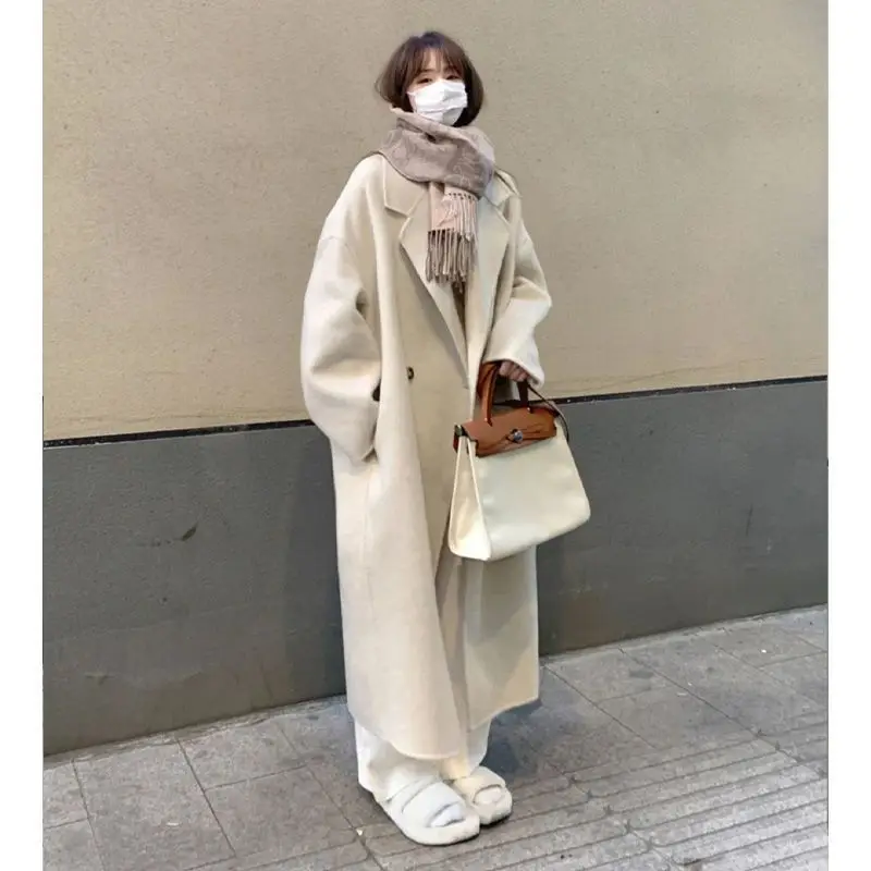 Guochao 2026 New Women's Small Men Are Popular This Year Autumn And Winter Hepburn Style Outdoor Coat High-end Medium And Long
