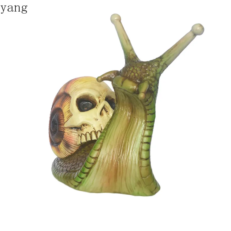 CX Sculpture Gothic, Garden Home Decoration Resin Crafts Outdoor