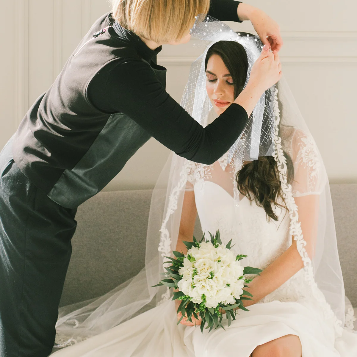 

1pc Short Wedding Veil Elegant Bridal Bowknot Design White Tulle For Bride Wedding Party Romantic Veil Decor Accessory