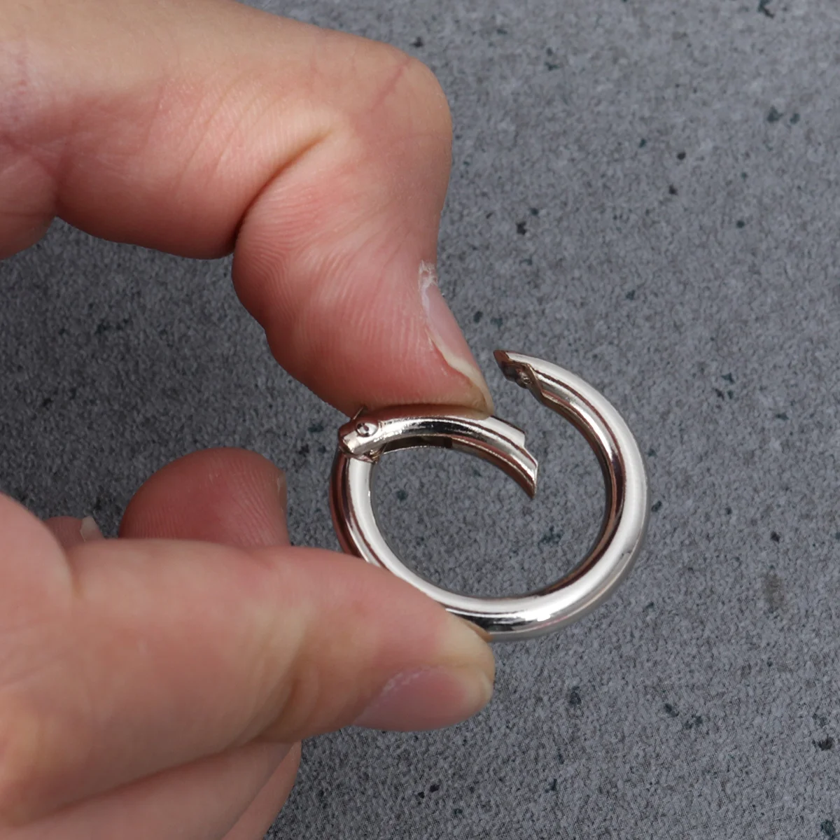 

20Pcs Zinc Alloy Open Jump Rings Split Key Rings Polished Plated Jewelry Making Findings Durable Rust Corrosion Resistant