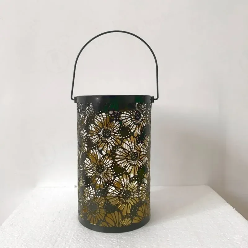 Manufacturers Outdoor Wrought Iron Solar Lighting European Garden Light Hollow Garden Decorative Light