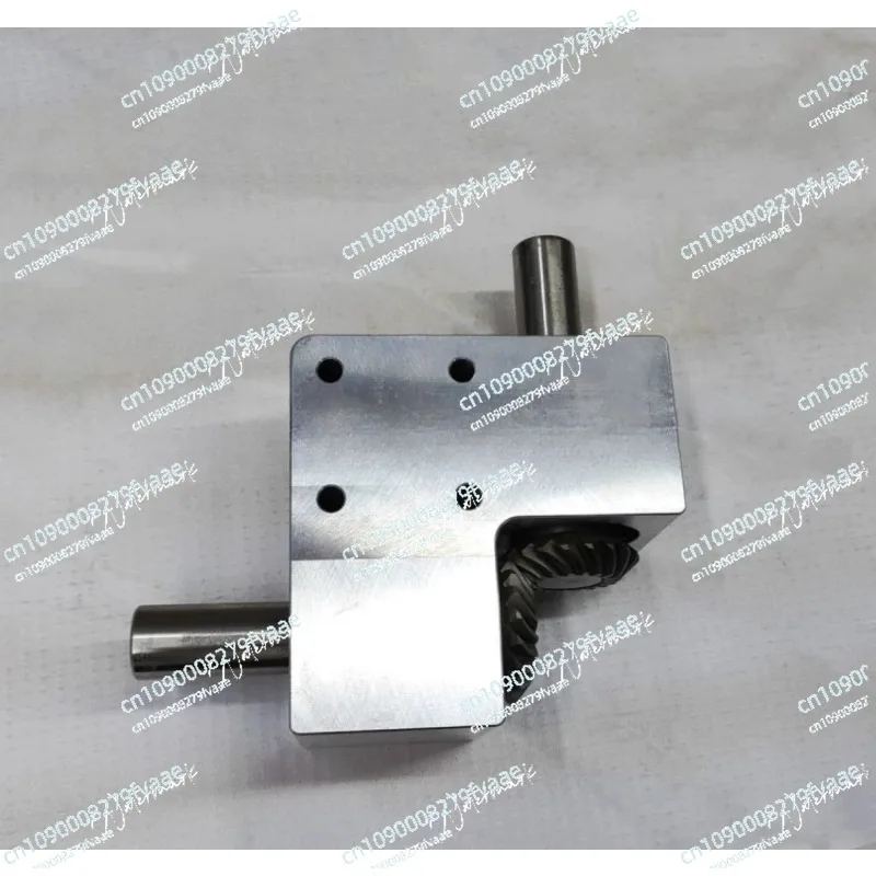 1.5M 19T 15mm Spiral Bevel Aluminum Gearbox 1: 1 Right Angle Commutator Right Angle Corner Turning Device