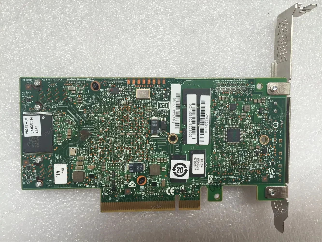 MegaRAID 9362-8i CARD SAS3 12Gb 1G/2G  SATA3 RAID 0,1,5,6,10,50,60 =9361-8i