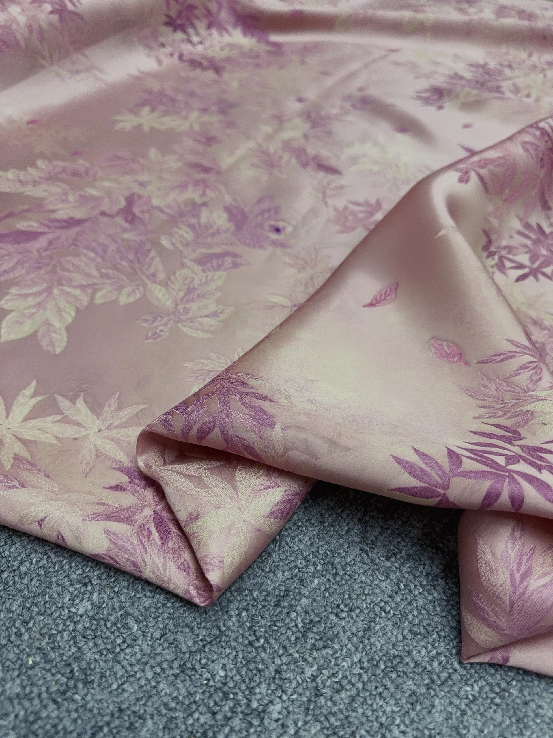 High-Grade Light Luxury Herbal Hangjin Plant Dyed Pure Silk Clothing Fabric New Chinese Style Coat Dress Fabric