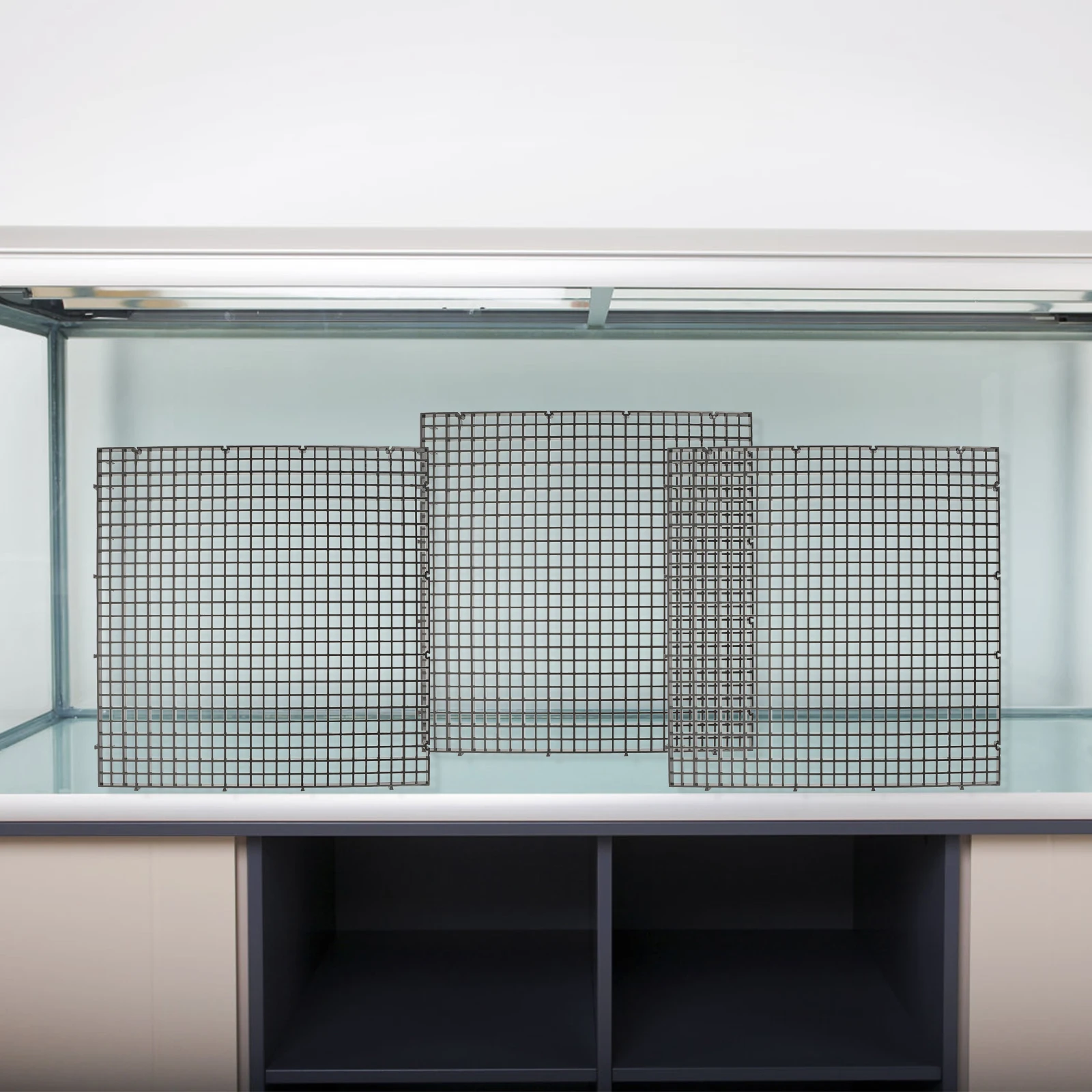 

1Set Fish Tank Bottom Filter Plates Aquarium Isolation Boards Durable Plastic Divider Partition Net Strong Permeability Easy