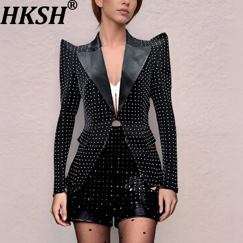 

HKSH 2025 Autumn New Women Blazer Studded Diamonds Turn-Down Collar Waist Cinching Slim Fit Luxury Temperament Chic Coat HK12359
