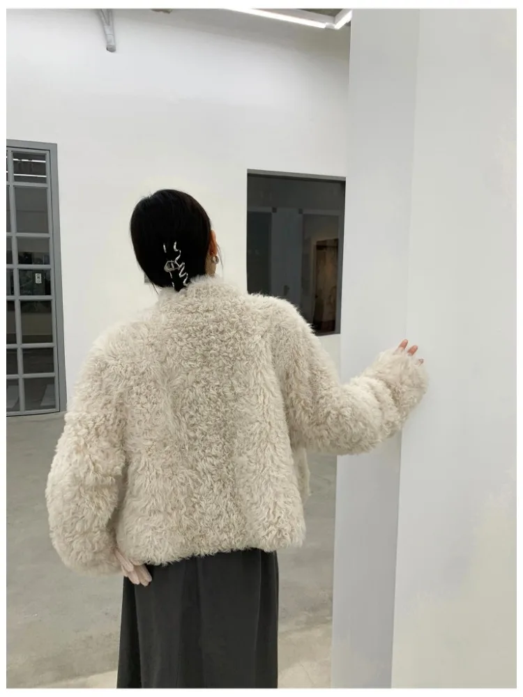 2024 New Fashion Real Fur Coat Women Luxury Winter High Quality Natural Lamb Leather Fur Jacket Elegant Short Coats and Jackets