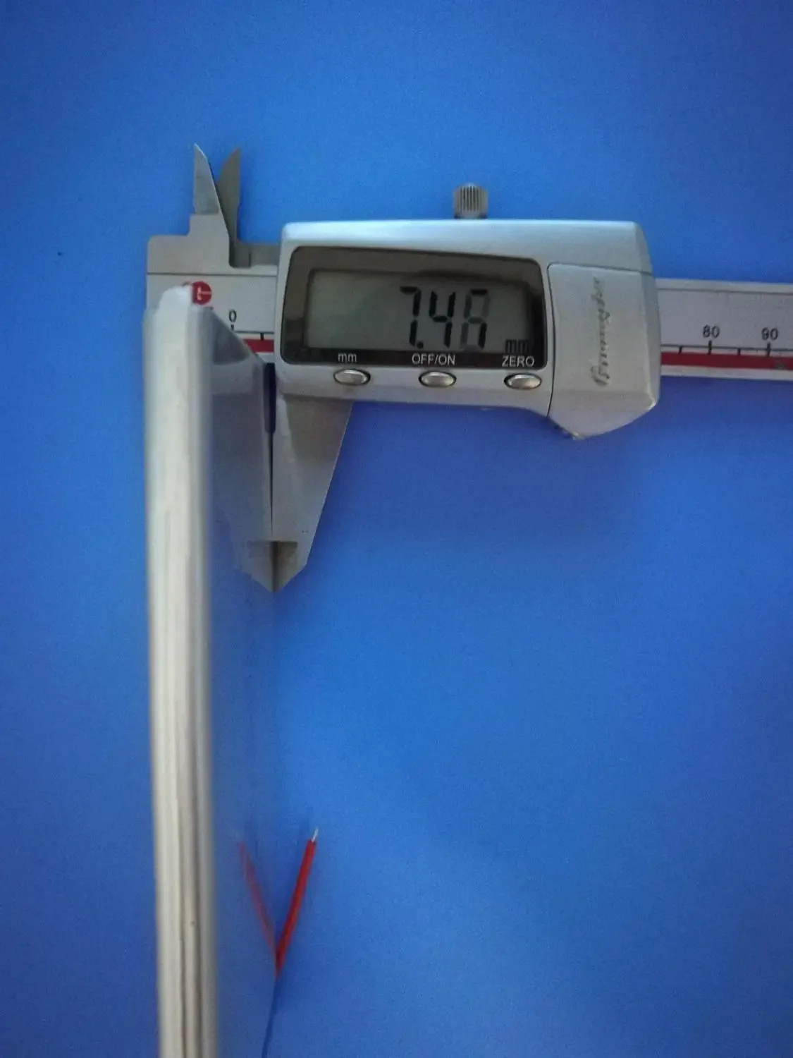 3,7 V Polymer-Lithium-Batterie 75651217566121   Ladeschatz mobiler Stromkern 8000 Ma