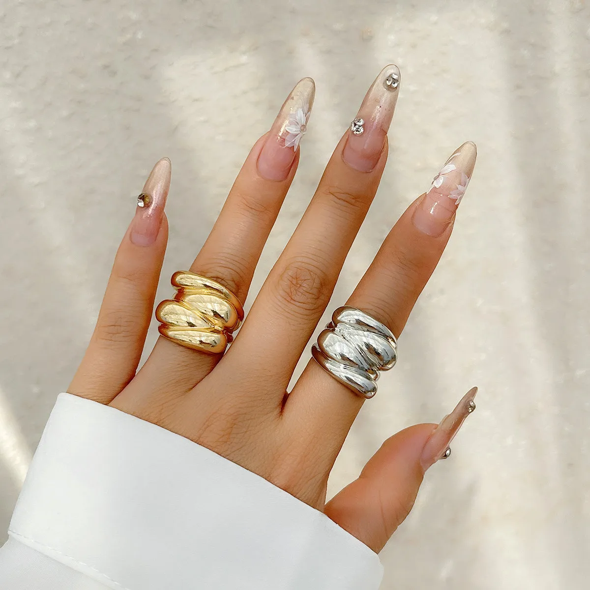  Knot Double Finger Ring for Women Metal Texture Simple Design Fashionable Jewelry  Ring Alloy Material