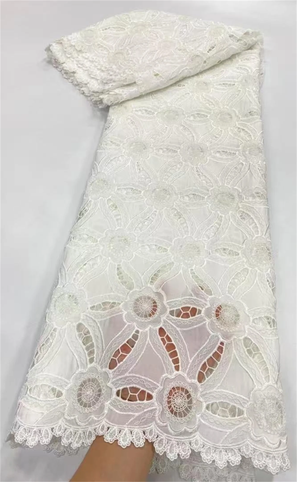 

2025 African Nigerian Tulle Lace Fabric，for Sewing Wedding Party Gown Dress, High Quality,Embroidered Cotton Damask, 5Yard