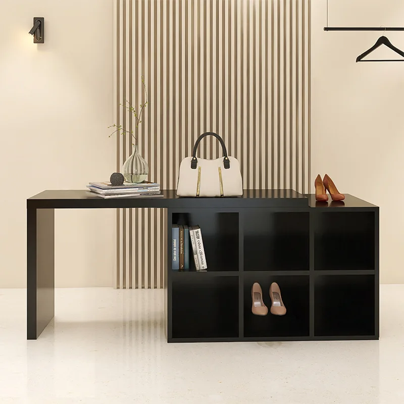 

Clothing store black Nakajima platform display table