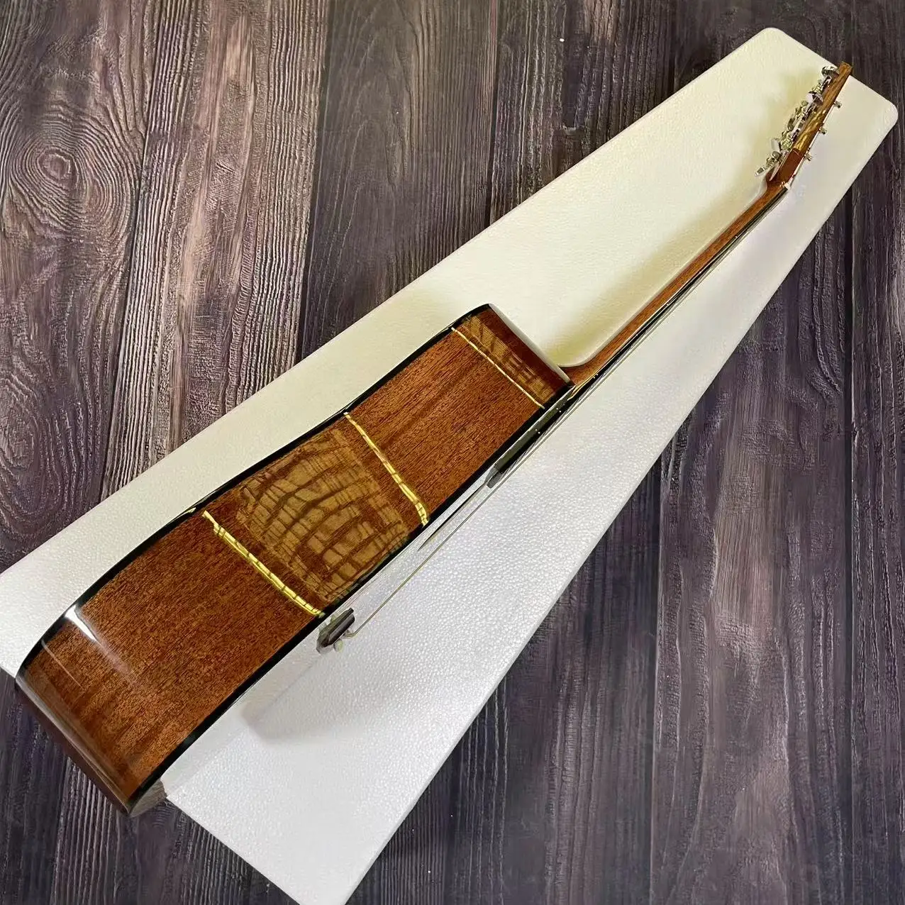 

41 inch D18 series solid wood guitar in natural wood color