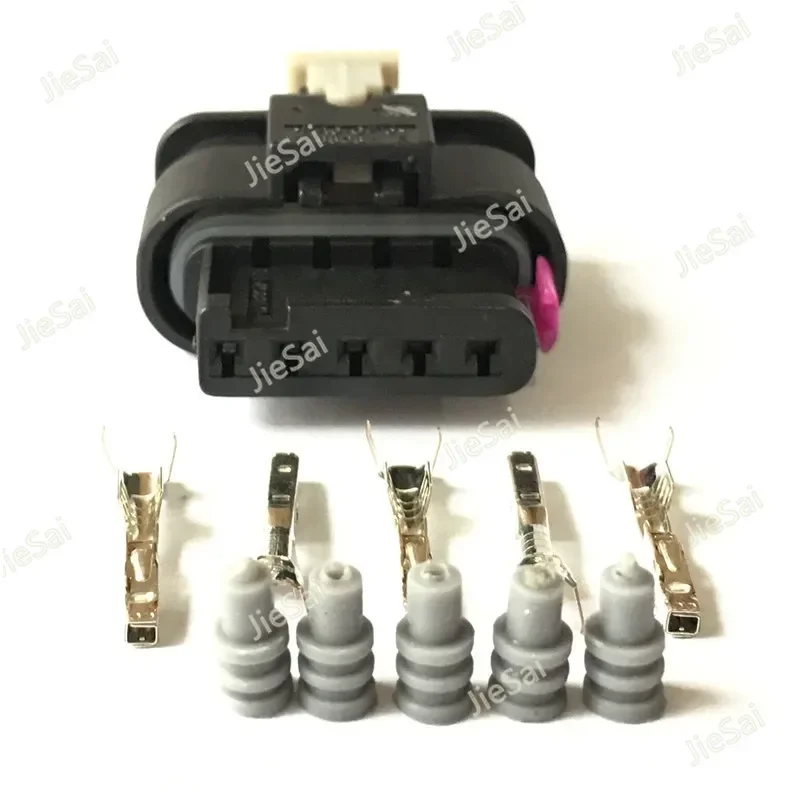 Tyco Amp 5 Pin 1-17…