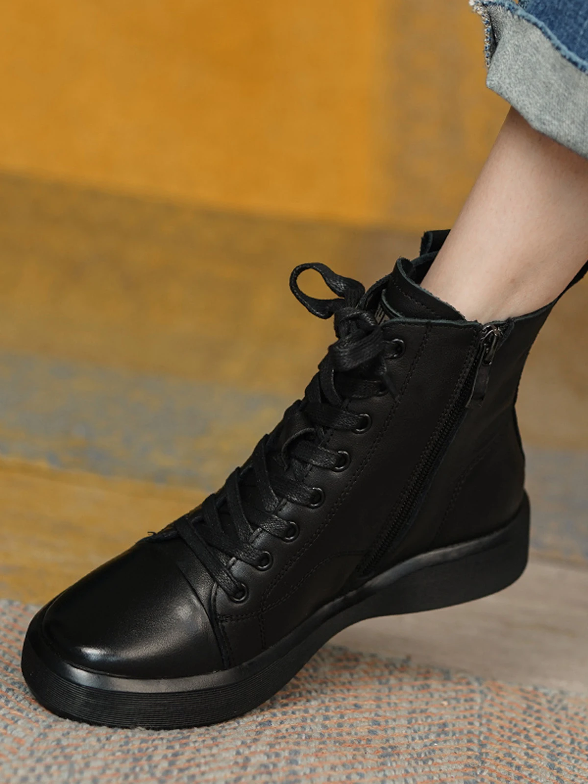 

Trendy Bla Genuine Leather Boots Women's Flat Bot ort Boots Autumn Winter Faion Cross Bule round Toe Boots