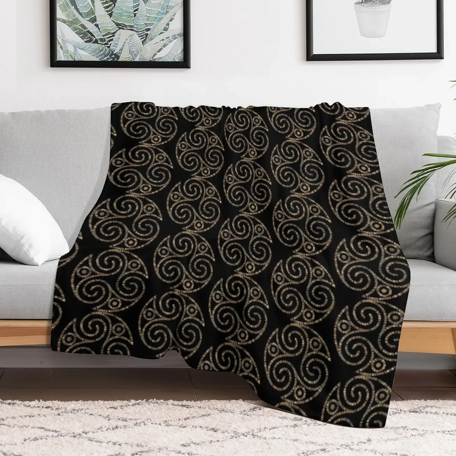 Triskelion Celtic-Triple spiral symbol-Mosaic Patterns Throw Blanket Cozy Napping Blanket Gift for Mom Dad