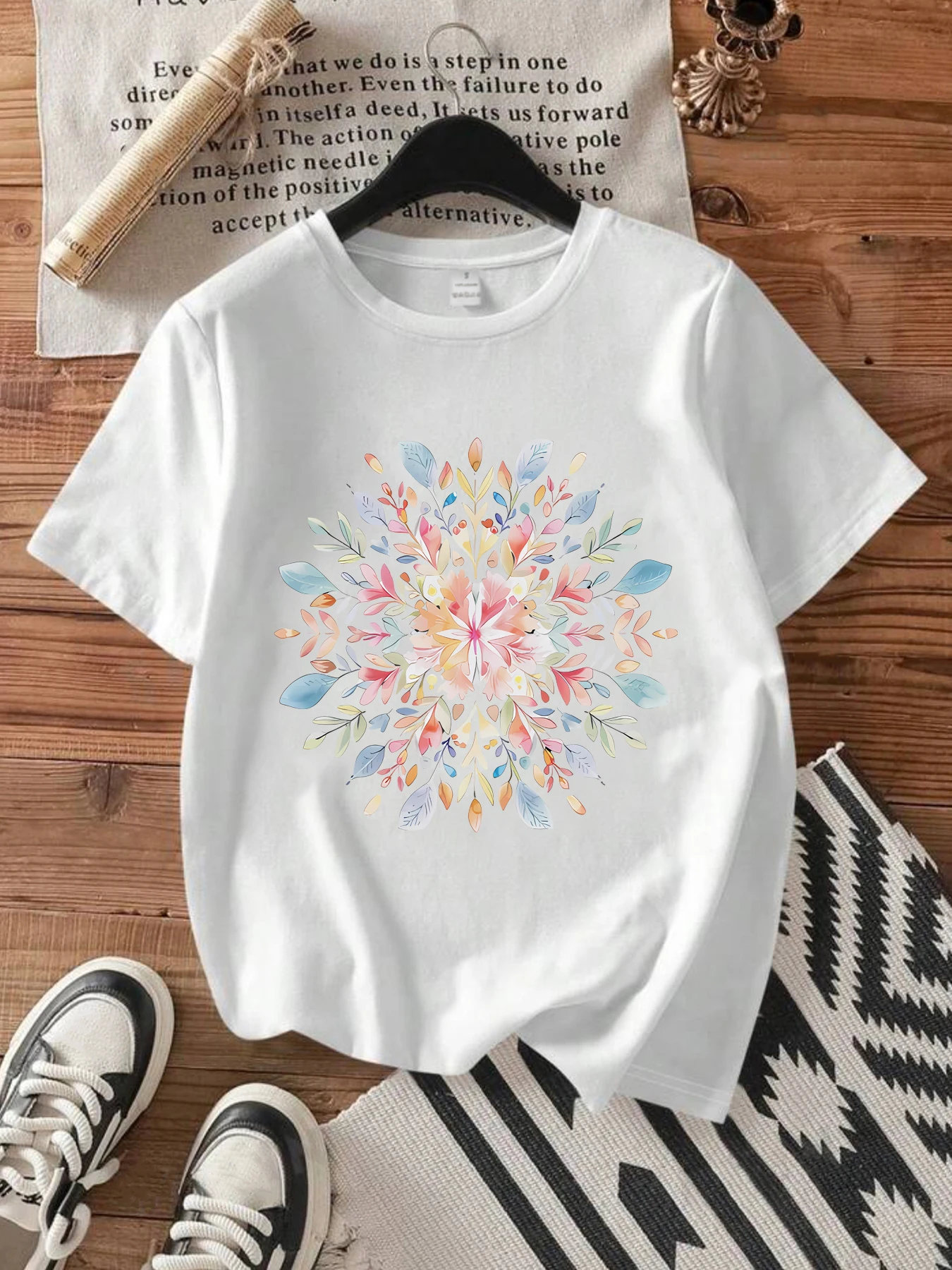 

flower Plus size women's round neck short sleeve T-shirt with elastic half sleeves and trendy prints