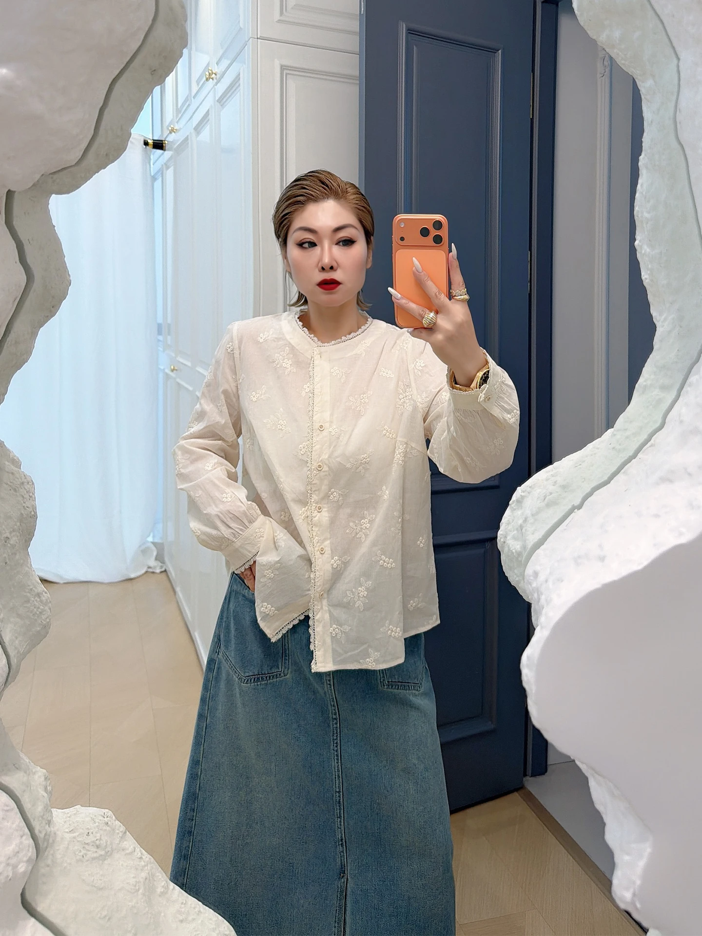 

Sweet Embroidered Texture irt plus Size Women's Faionable Versatile Big Code Sweet Younging 200 Pou MM Personali Blouse