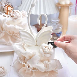 Pair RomaWhite Swan Cake Topper Happy Birthday Valentine's Day Beautiful Cake Decoration Wedding Couple Confession Party Favor