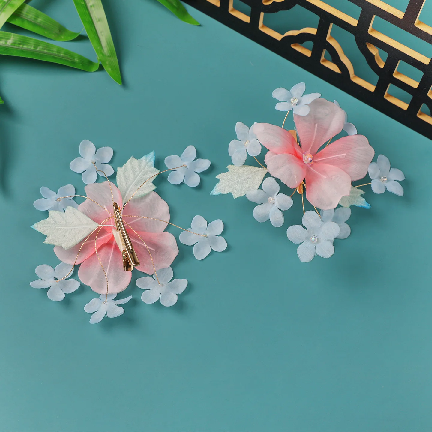 2 Pcs Handmade Chinese Style Gradient Pink Organza Flower Hair Clips Traditional Hanfu Hair Accessories For Women Cosplay Party view 4