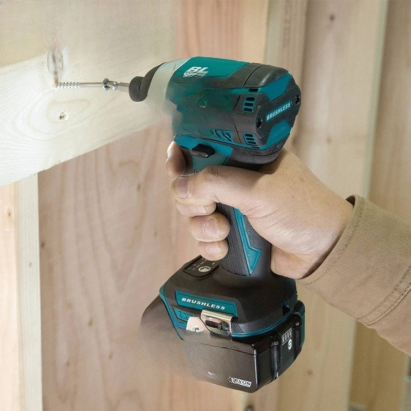 Obeng benturan isi ulang baterai lithium 18V