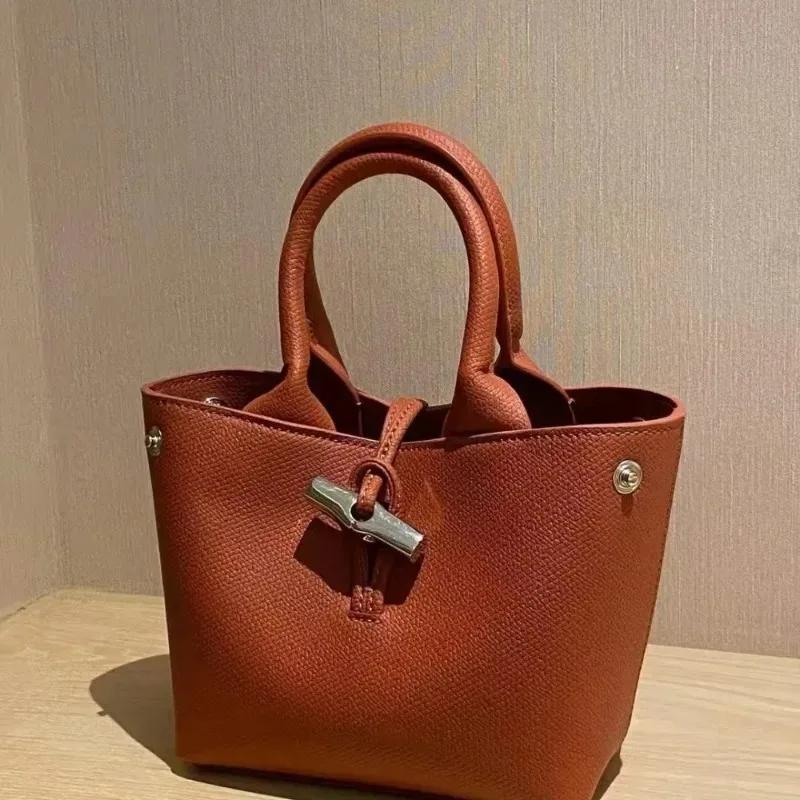 

2025 New High Quality Bucket Bag Mini Phone Bag Lightweight Luxury Quality Full Leather Crossbody Bag