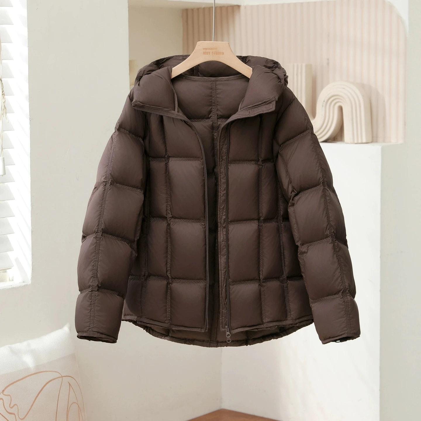 2025 겨울 신상 후드 화이트 덕다운 재킷 여성용 한국판 루즈 숏 두꺼운 푸프 다운 코트 여성용 솔리드 캐주얼 코트