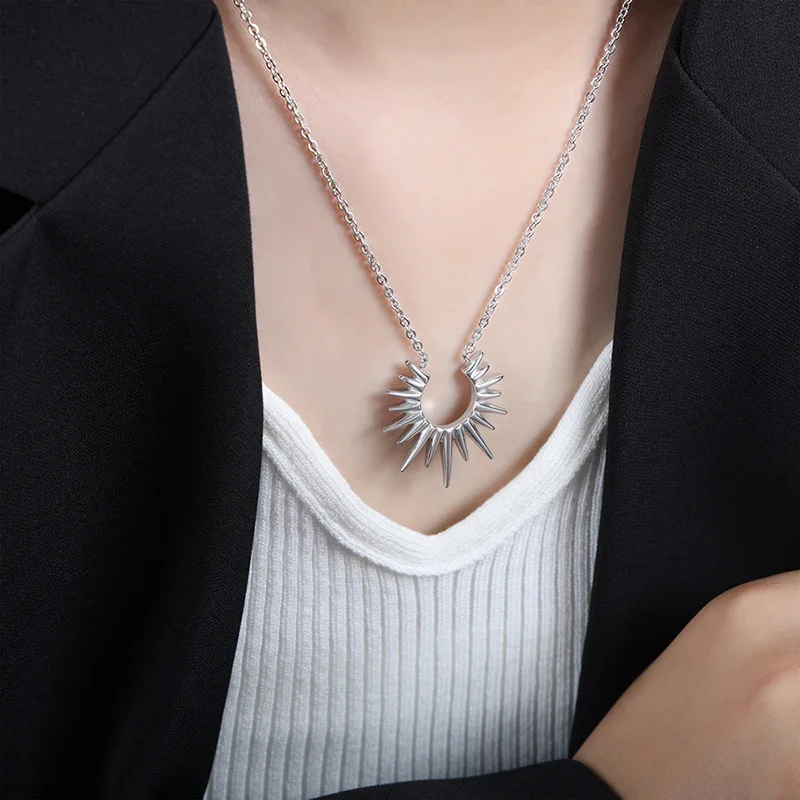 Marka Stainless Steel Necklace for Women Geometric Pendant Fashion Long Chain Punk Gold-Plated Jewelry 2023 Popular Accessories