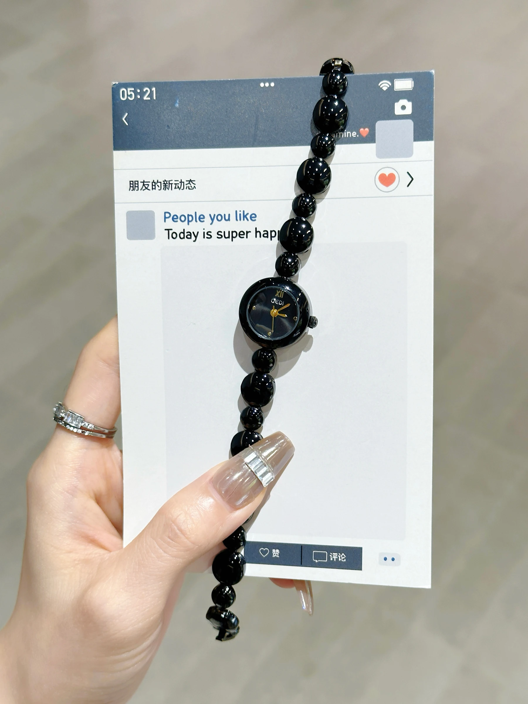 ساعة عصرية بسيطة بقرص صغير للنساء 2025 ساعة جديدة فاخرة وخفيفة الوزن للسيدات بسوار راقي ساعة نسائية فاخرة #3